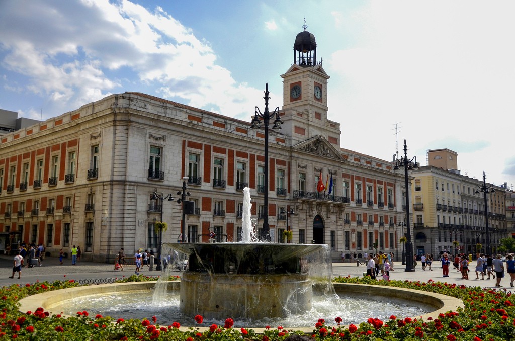 Площадь Пуэрта-дель-Соль, Мадрид