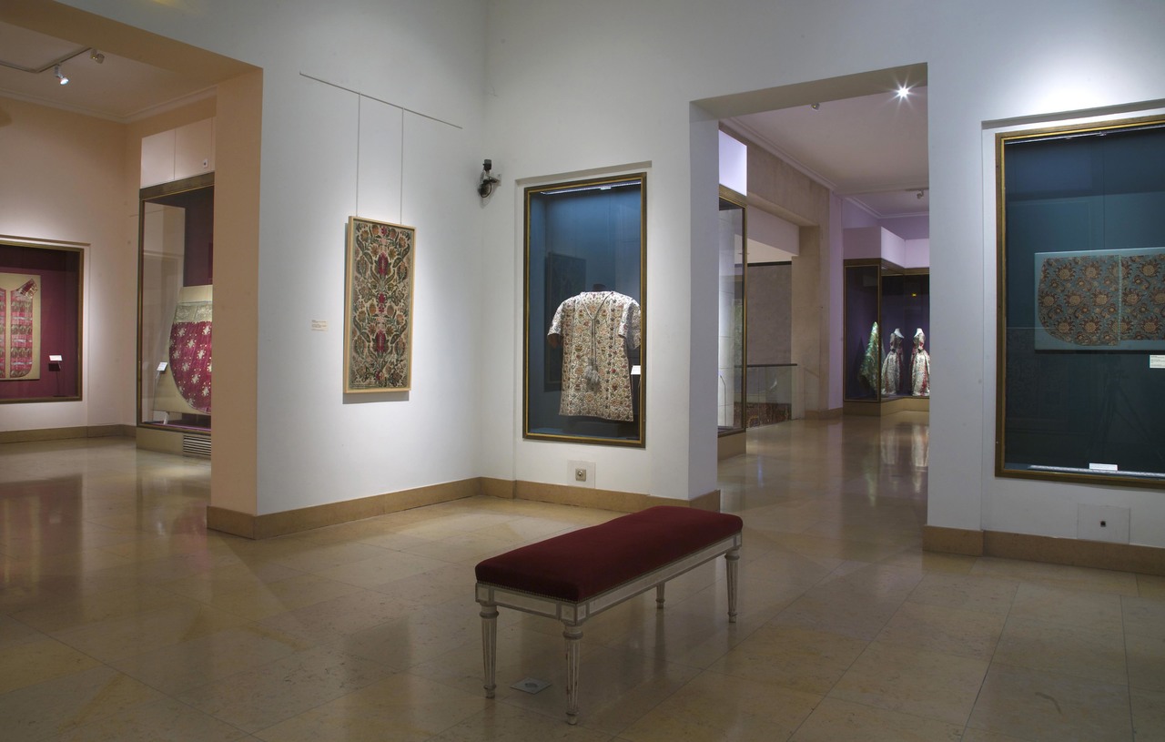 Музей тканей и декоративно-прикладного искусства