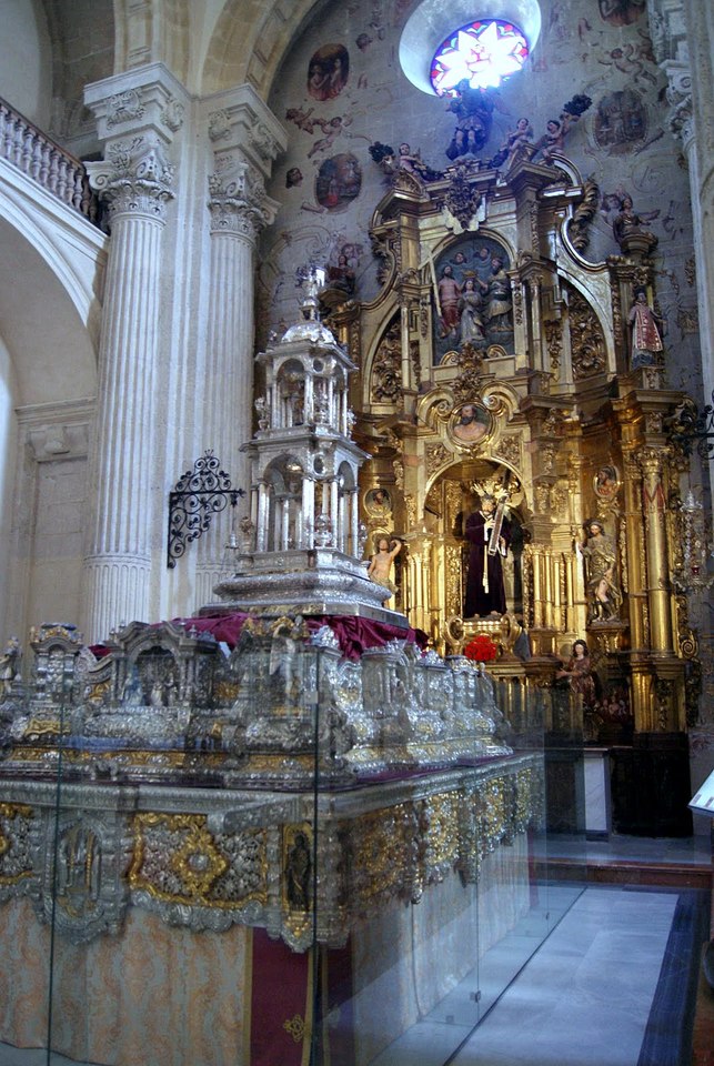 Церковь Сан Сальвадор
