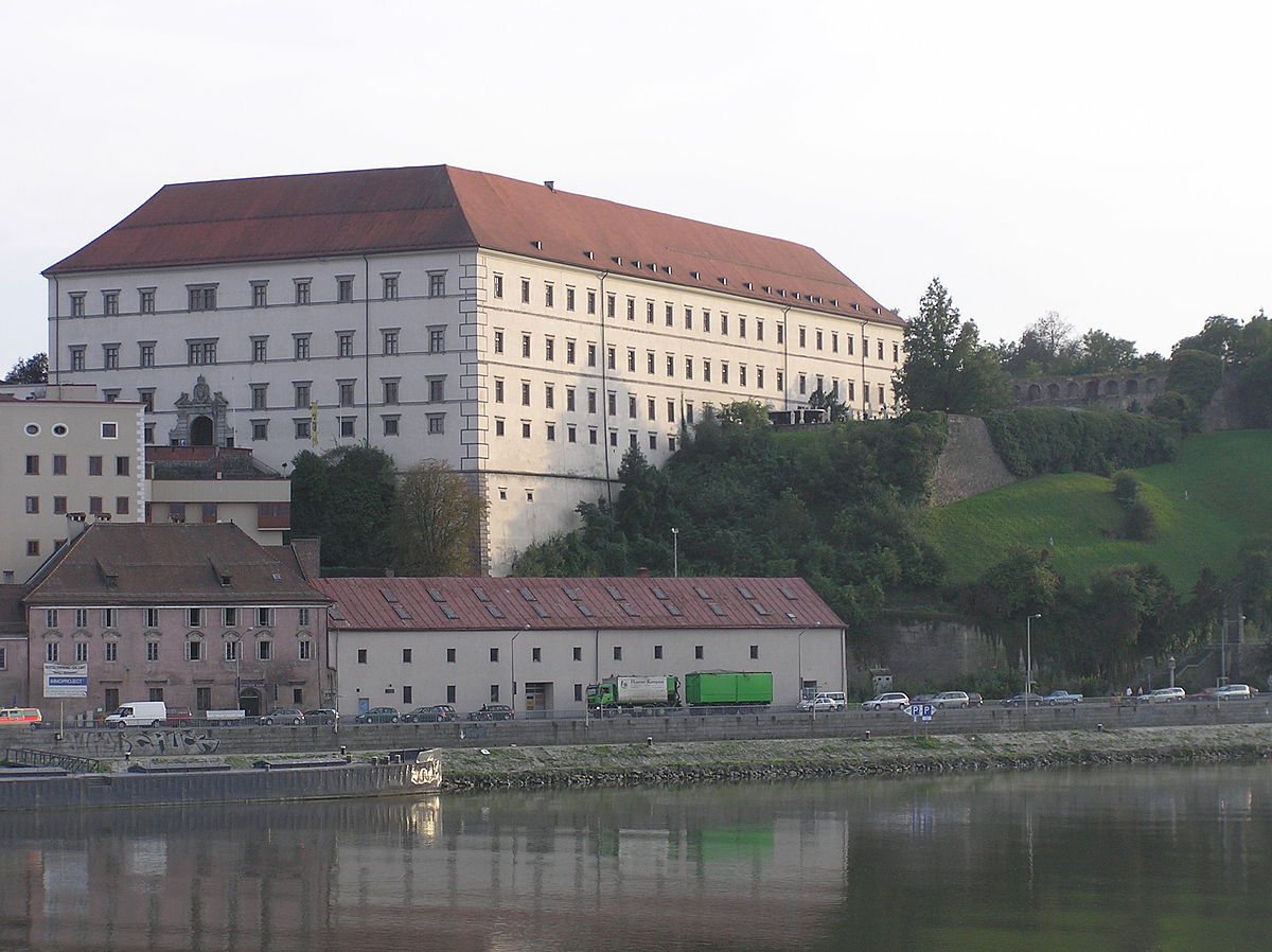 Земельный музей Верхней Австрии (Замок Линца)
